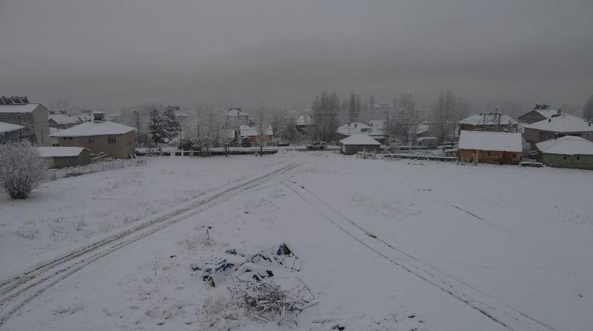 Varto&rsquo;da Kar Yağışı