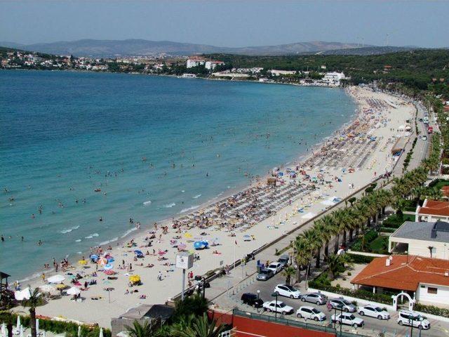 Çeşme Turizmi 2017’de Yüzleri Güldürdü