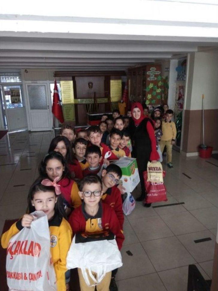 Minik Öğrenciler Askerleri Sevindirdi G3