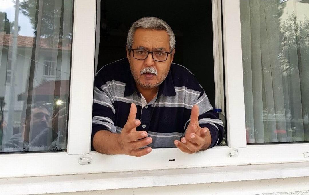 Engelli Yaşlı Adam 3 G&uuml;nd&uuml;r Evinde Mahsur