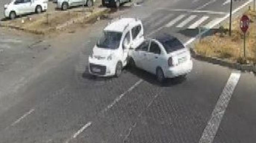 Bing&ouml;l&rsquo;de Trafik Kazaları Mobese&rsquo;ye Yansıdı