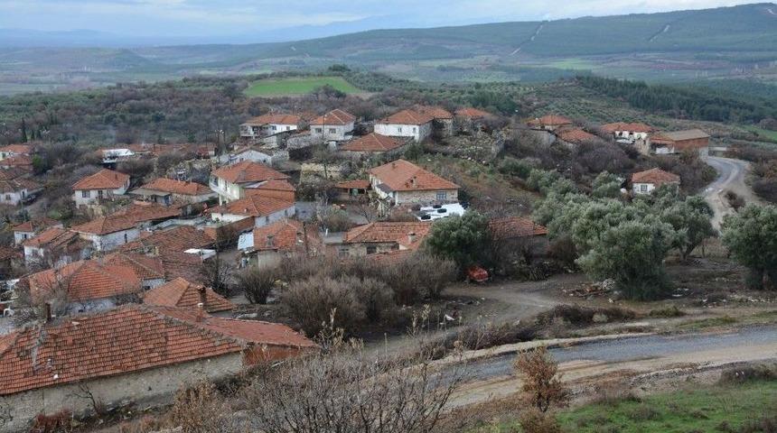 Dualar Maski&rsquo;ye Duacı