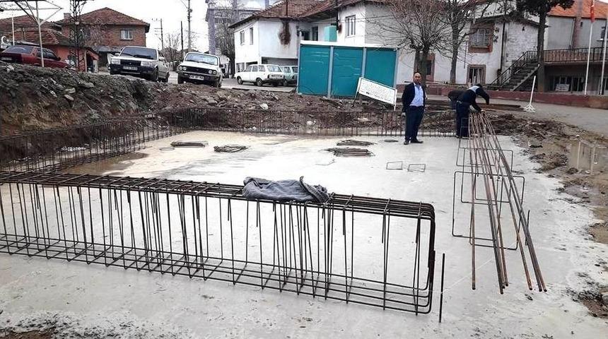 Mahalle Halkı Sağlık Evi Yaptırıyor