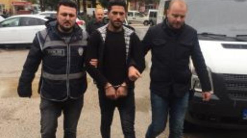 K&uuml;freden Arkadaşını &Ouml;ld&uuml;ren Zanlı Adliyeye Sevk Edildi