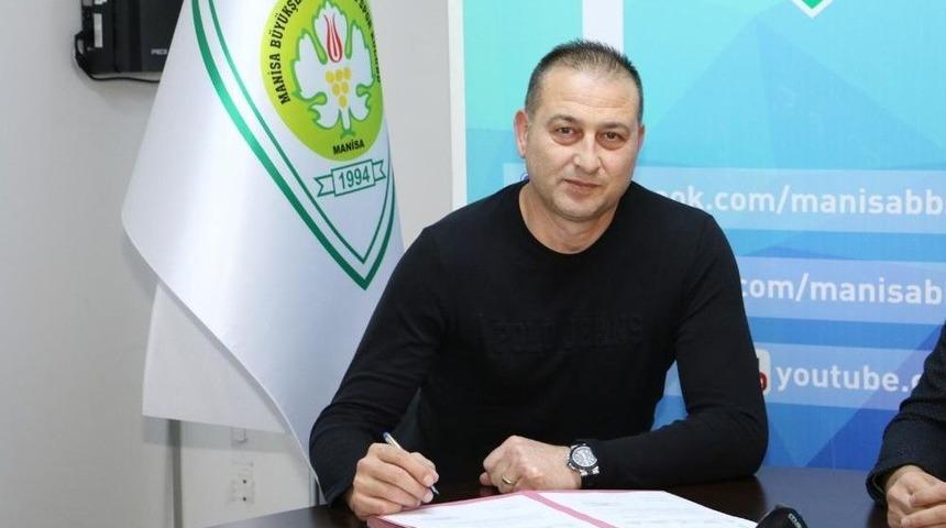 Manisa&rsquo;nın Sultanları Tecr&uuml;beli Antren&ouml;r Canbolat&rsquo;a Emanet