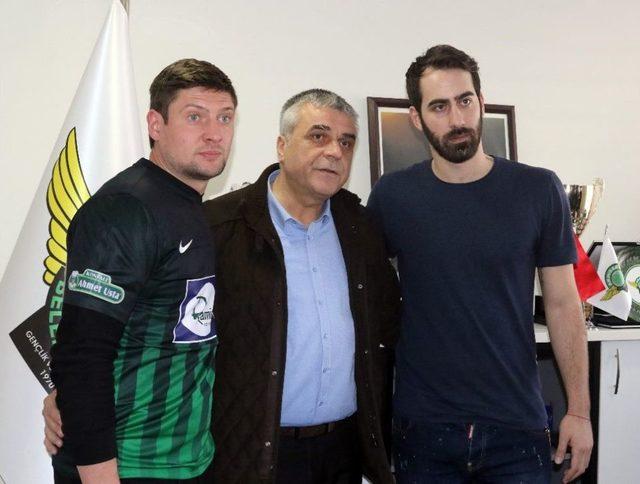 T.m. Akhisarspor, Seleznyov’u Kadrosuna Kattı