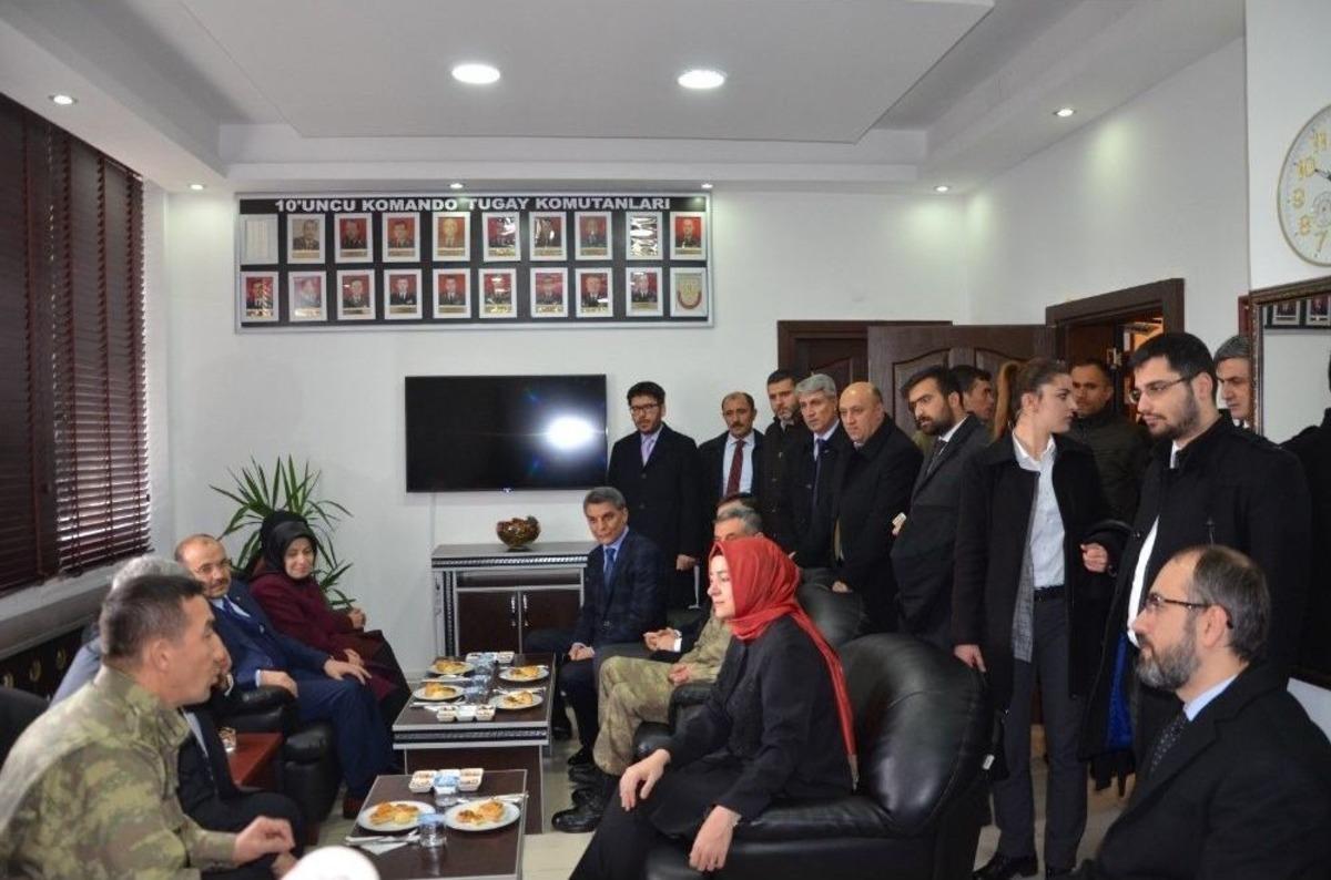 Bakan Sayan Kaya&rsquo;dan 10. Komando Tugayına Ziyaret