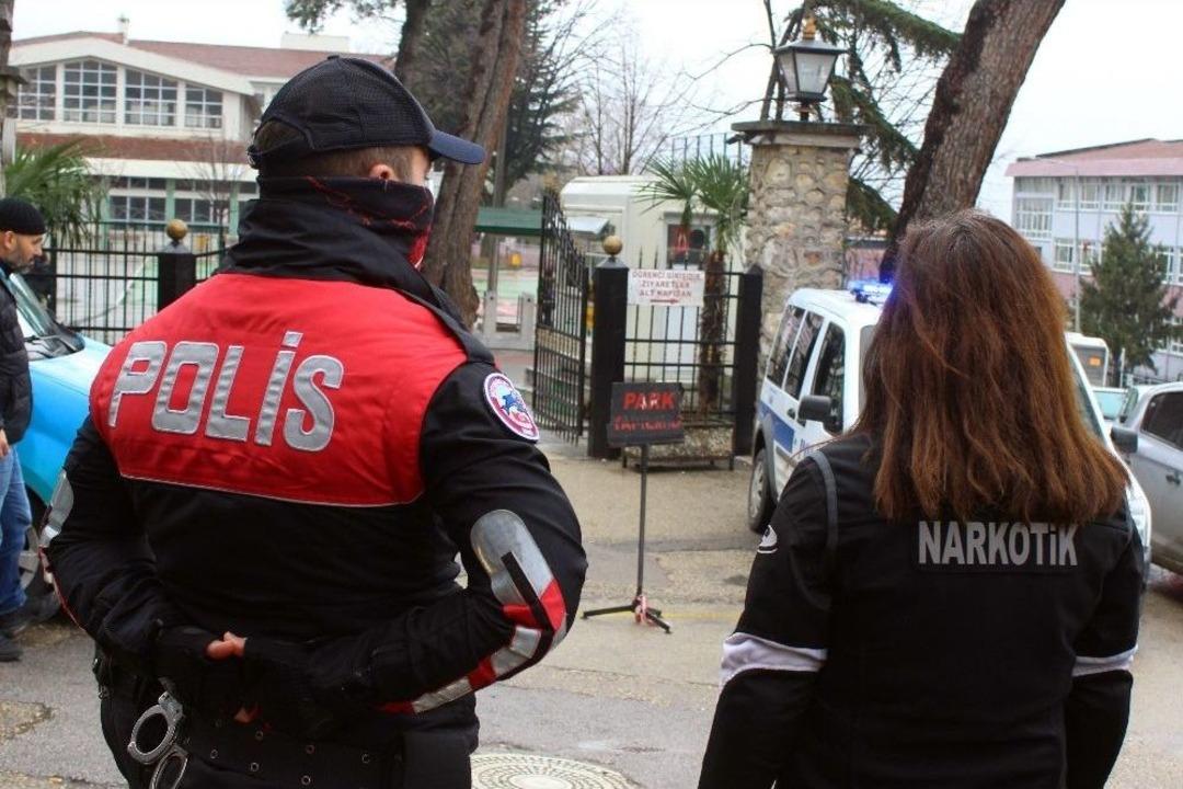 Bakanın A&ccedil;ıklamalarının Ardından Polis Zehir Tacirlerine Savaş A&ccedil;tı