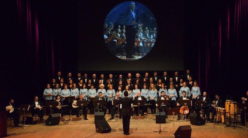 Anadolu &Uuml;niversitesinde T&uuml;rk Sanat M&uuml;ziği R&uuml;zgarı Esti