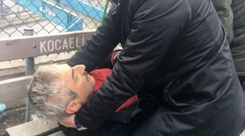 Fenalaşan Vatandaşa İlk M&uuml;dahale Doktor Belediye Başkanından