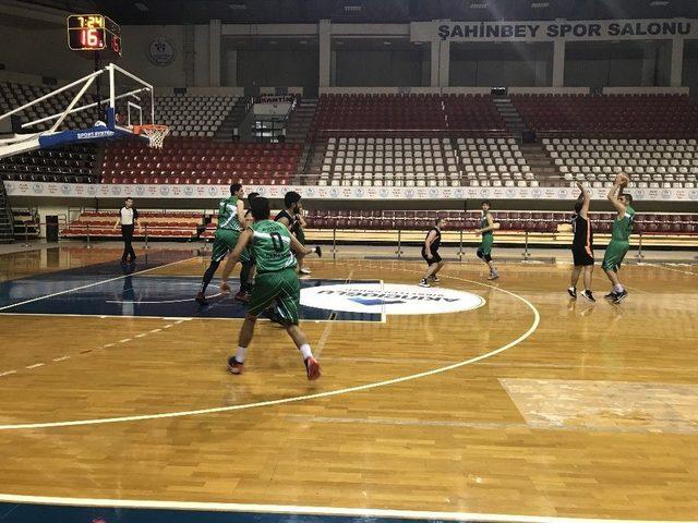 Yeşil-siyahlı Dev Adamlara Potada Play Off Yolu Gözüktü