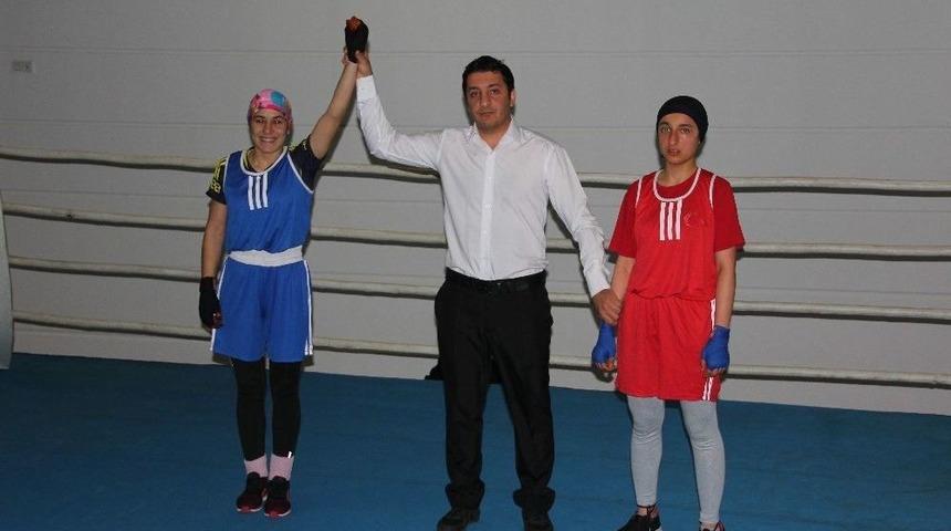 Boks İl Birinciliği M&uuml;sabakaları Sona Erdi