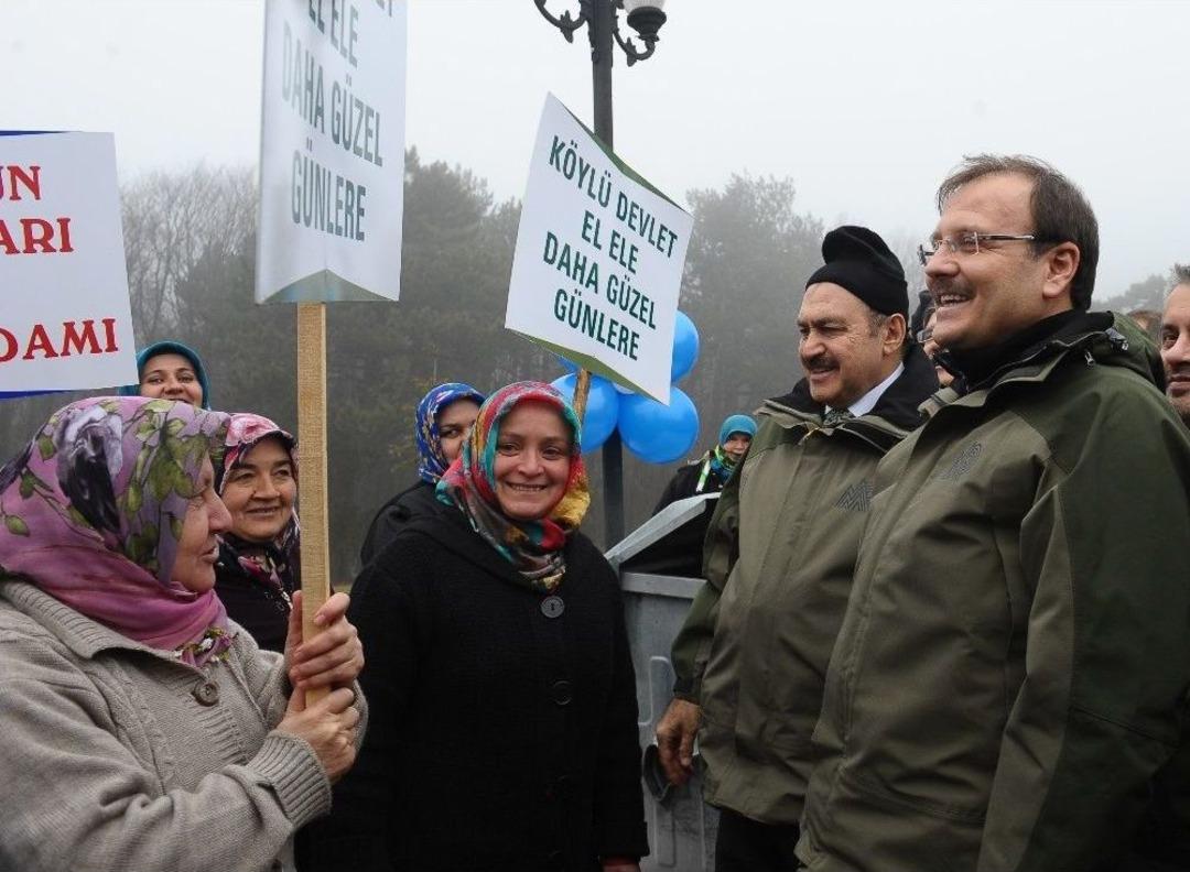 &Ccedil;avuşoğlu Ve Eroğlu, Uludağ&rsquo;da Yeni Eğitim &Uuml;ss&uuml;n&uuml;n Startını Verdi