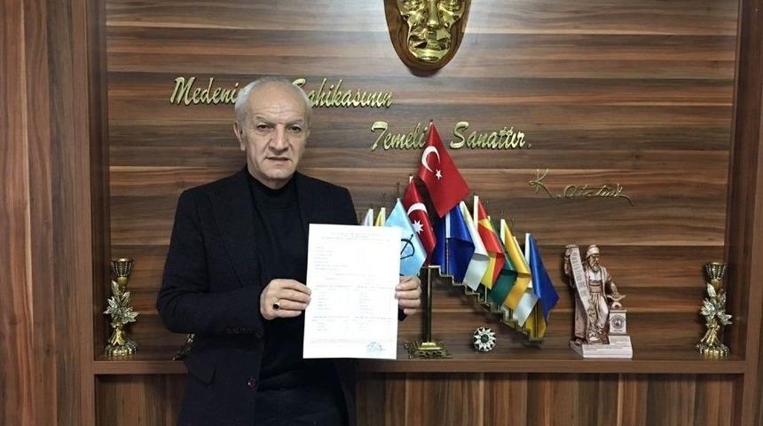 Olaylı Se&ccedil;imin Galibi Başkan Bek&ccedil;i Mazbatasını Aldı