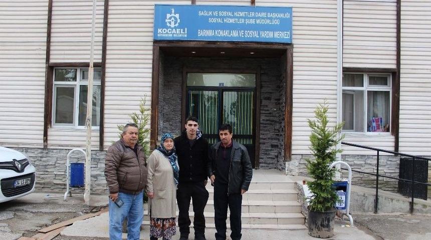 Kayıp Olan 65 Yaşındaki Kadın, Barınma Evinde &Ccedil;ıktı