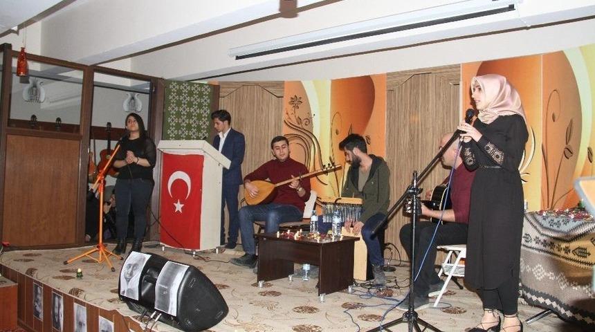 Şemdinli&rsquo;de Şiir Dinletisi