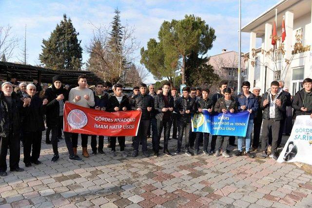 Gördesli Öğrenciler Dualarla Sarıkamış’a Uğurlandı