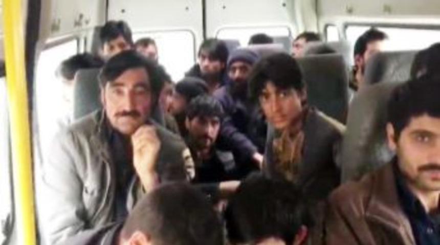 Sakarya&rsquo;da 22 Afgan Uyruklu Ş&uuml;pheli G&ouml;zaltına Alındı