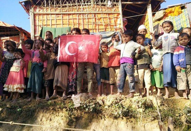 Kahramanmaraş’ın Yardımları Arakan’a Ulaştı