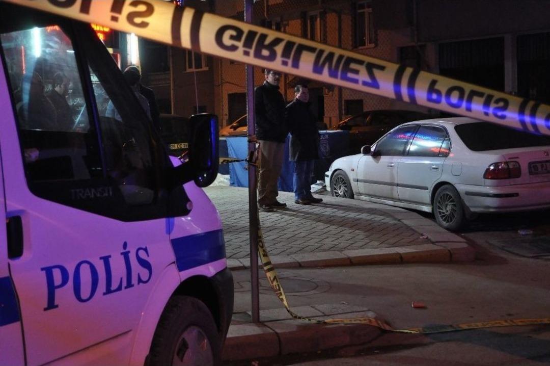 Tekel Markette Silahlı Kavga; 1 &Ouml;l&uuml;, 1 Yaralı