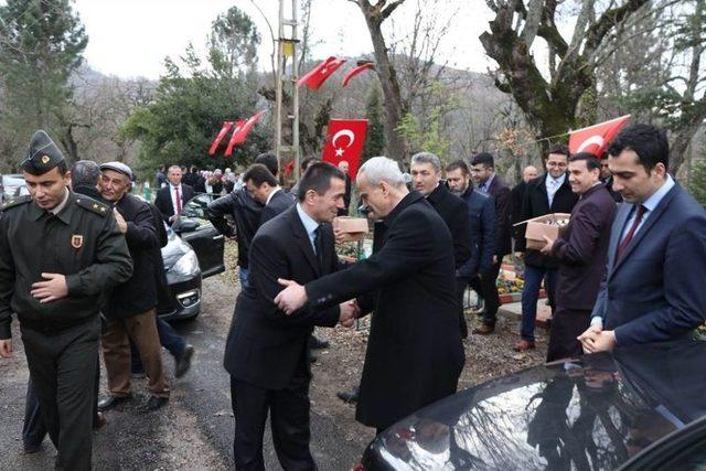 Şehit Jandarma Uzman Onbaşı Cem Kanbur Yeni Yapılan Kabri Başında Dualarla Anıldı