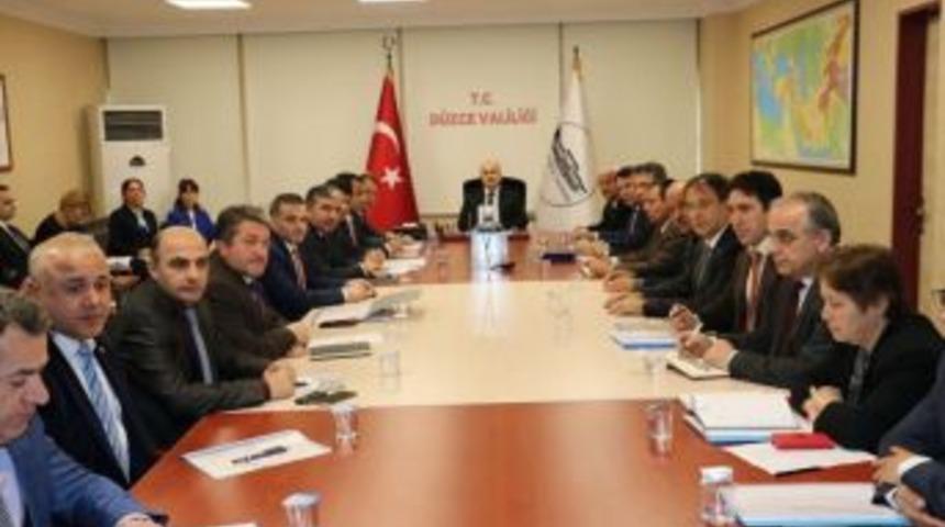 Vali Dağlı, Kurum M&uuml;d&uuml;rleri İle Bir Araya Geldi