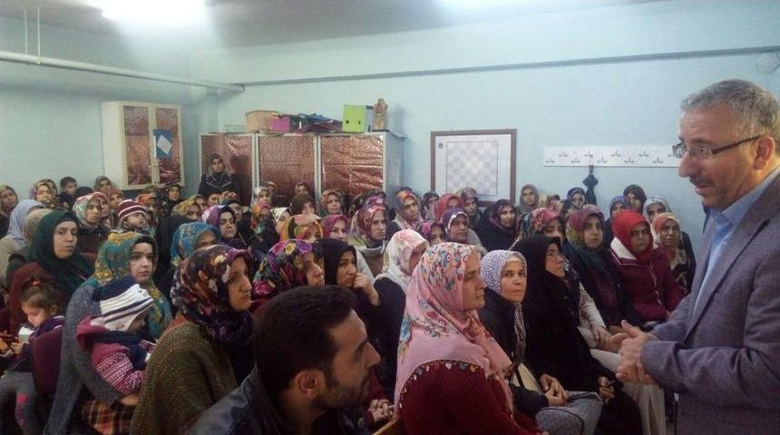 Velilere Her Hafta Bir Seminer