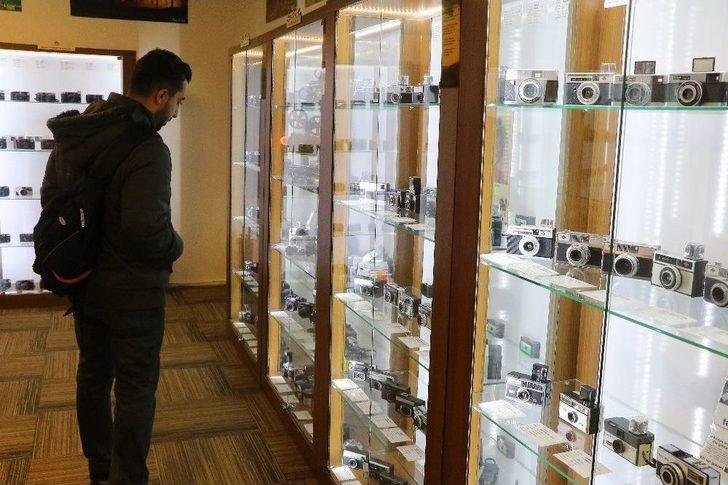 Sigarayı Bıraktı, Biriktirdiği Parayı Fotoğraf Makinesine Yatırdı G3