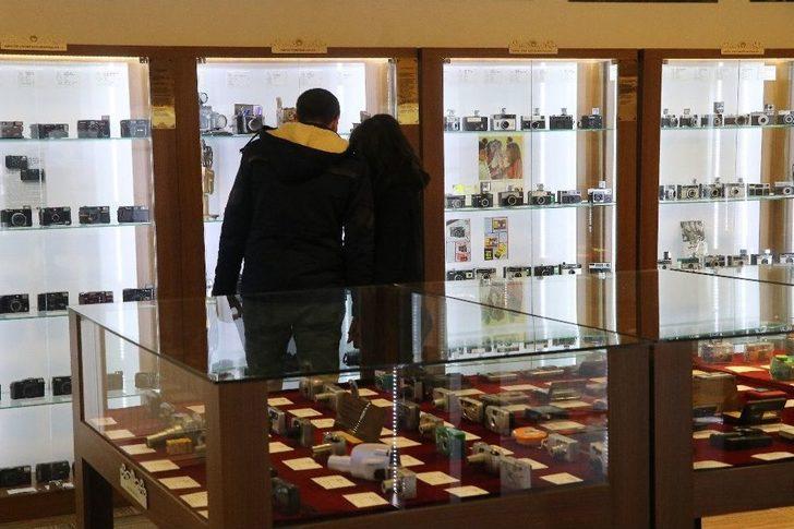 Sigarayı Bıraktı, Biriktirdiği Parayı Fotoğraf Makinesine Yatırdı G4