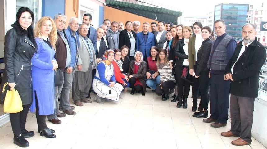 &Ouml;zkan Ve Tezcan, Ak Parti Mezitli&rsquo;de Partililerle Buluştu