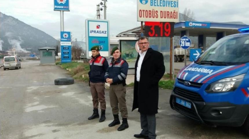 Başkan Duymuş, Jandarma Tarafından Yapılan Yol Uygulamasını İnceledi