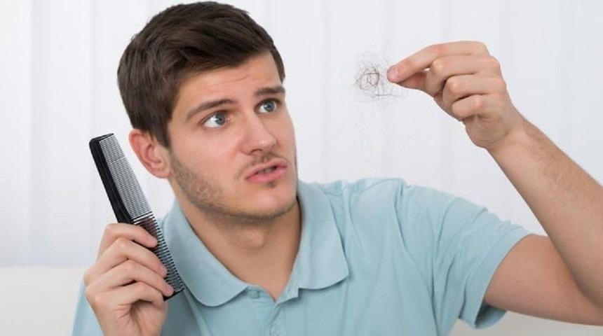 Kışın Sa&ccedil;lar Daha &Ccedil;ok D&ouml;k&uuml;l&uuml;yor