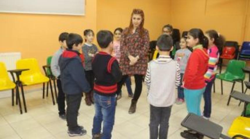 Bağlar Belediyesinde &rsquo;akran Zorbalığı&rsquo; Eğitimi