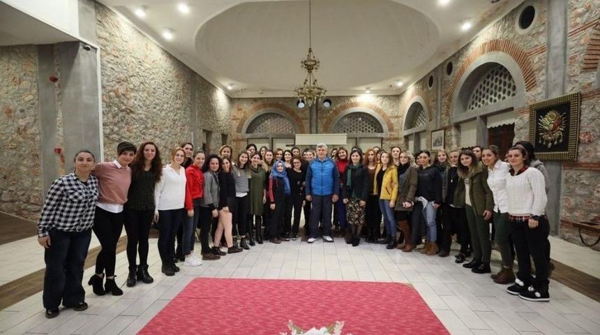 Başkan Karaosmanoğlu, &ldquo;spora &Ccedil;ok B&uuml;y&uuml;k Yatırım Yaptık&rdquo;