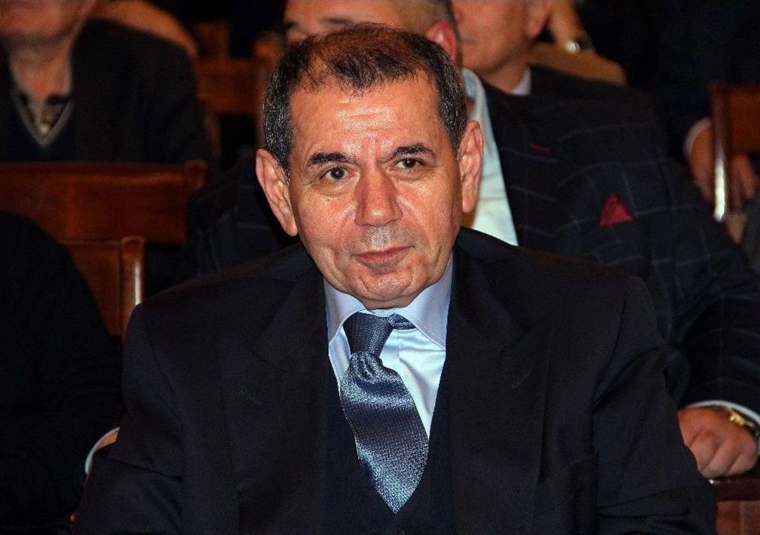 Galatasaray&rsquo;da Yeni Divan Kurulu &Uuml;yeleri Beratlarını Aldı