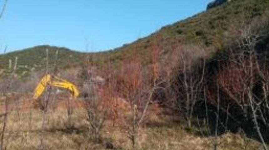 Isparta&rsquo;da Ka&ccedil;ak Kazı Operasyonu: 11 G&ouml;zaltı