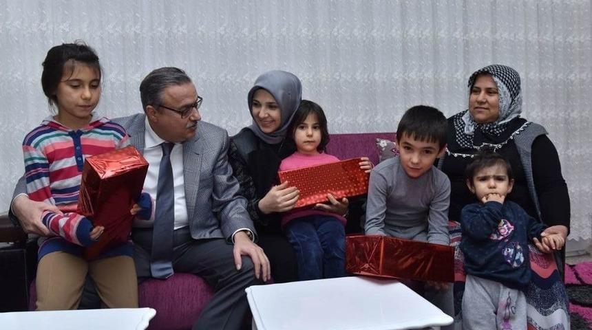 Vali Su, Vatandaşların Evine Konuk Oldu