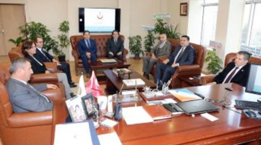 Vali Yılmaz, İl Sağlık Müdürlüğü’nde