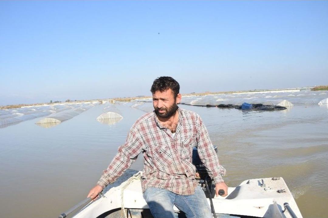 Sulara G&ouml;m&uuml;len Sera Altındaki &Uuml;r&uuml;nlerine Tekne İle Ulaşabildiler