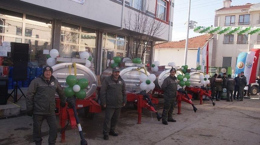 14 Orman Mahallesine &Ccedil;ok Maksatlı Su Tankeri