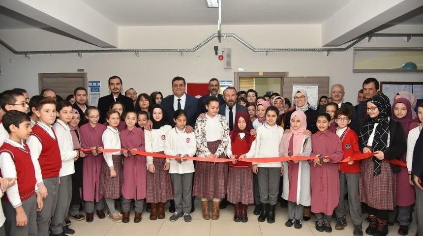 İbni Sina Ortaokulu&rsquo;nun &Ouml;ğretmenler Odası T&ouml;renle A&ccedil;ıldı