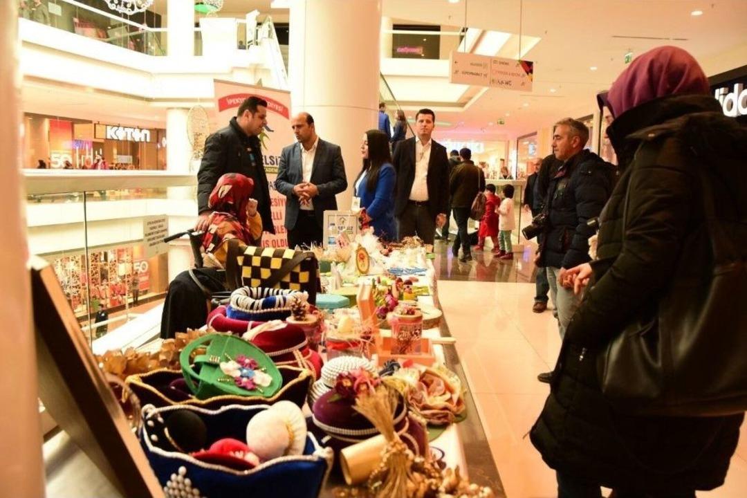 İpekyolu&rsquo;nda Engelsiz Sergi