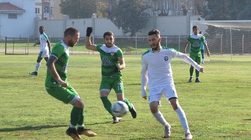 Salihli Belediyespor Farklı Kazandı