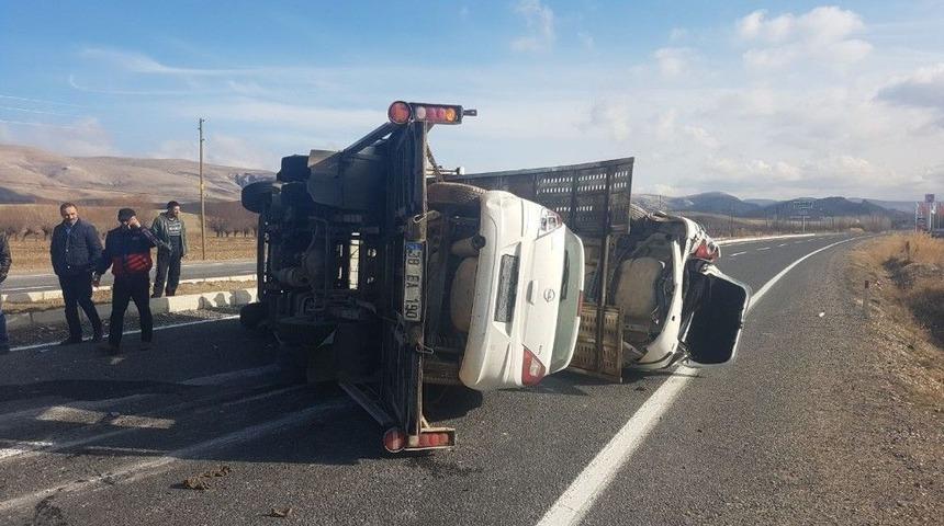 &Ccedil;ekici Kasasındaki Ara&ccedil;la Devrildi