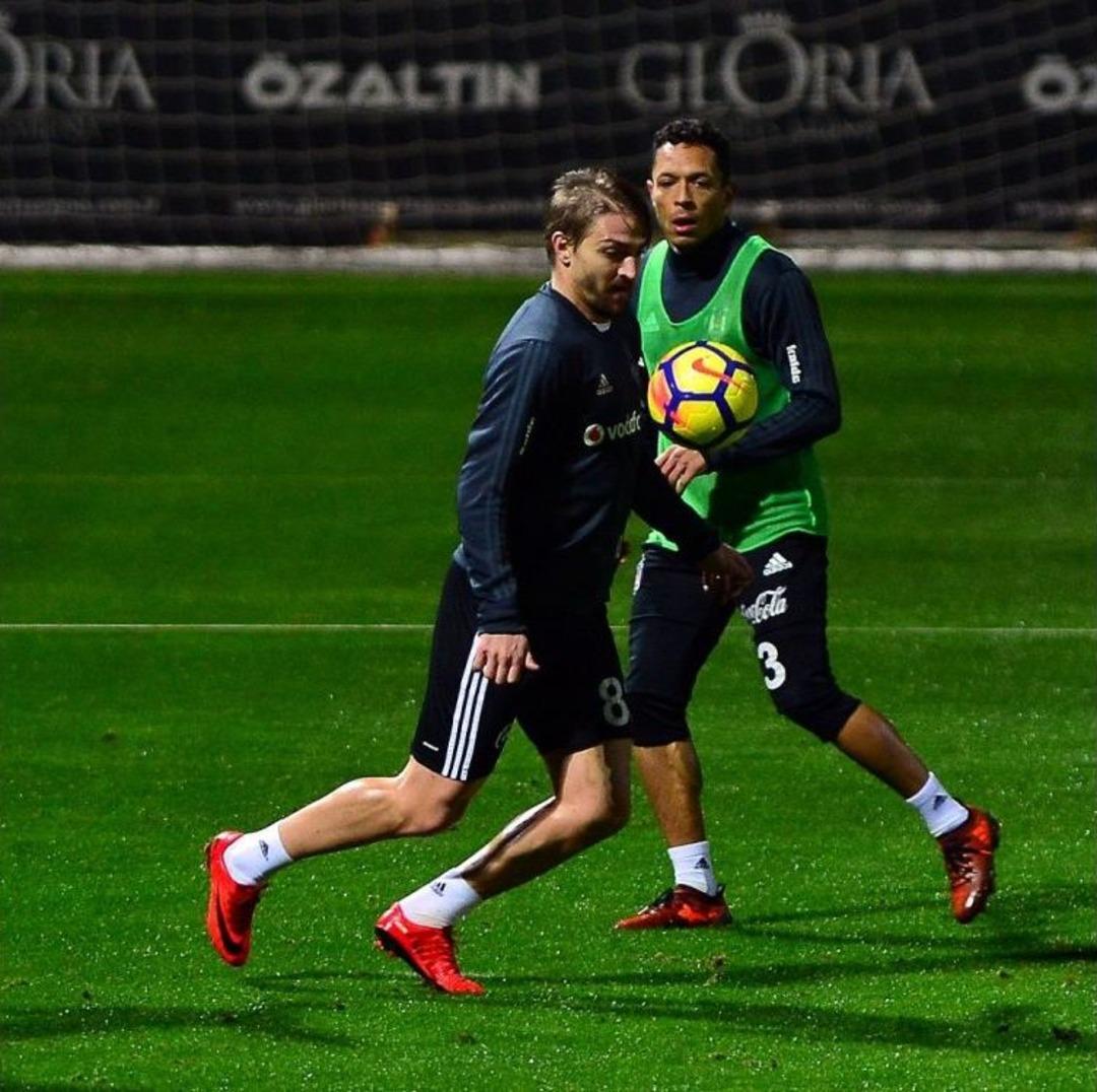 Beşiktaş&rsquo;ta Kıran Kırana Antrenman