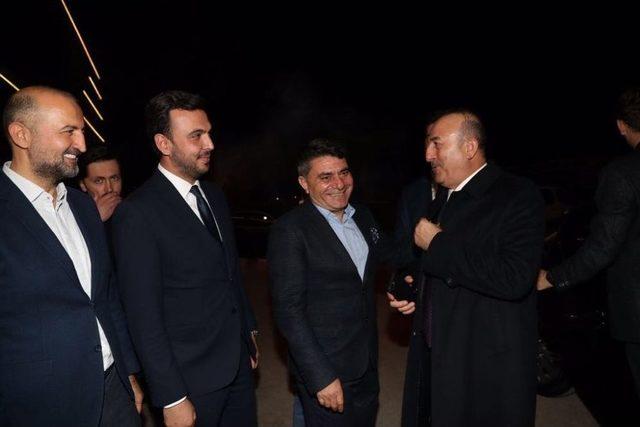 Bakan Çavuşoğlu, Yeğeninin Nişan Törenine Katıldı