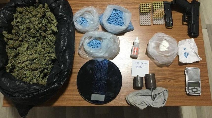 (&ouml;zel Haber) İstanbul&rsquo;da Nefes Kesen Narkotik Operasyonu: 2 G&ouml;zaltı