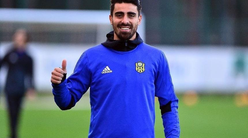 Turgut Doğan Şahin: &ldquo;taraftarımız Sayesinde Ma&ccedil;larda İyi Oynuyoruz&rdquo;