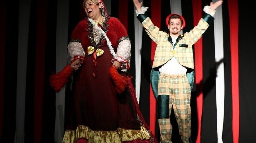 Konak&rsquo;ta Haftasonu Tiyatro Keyfi