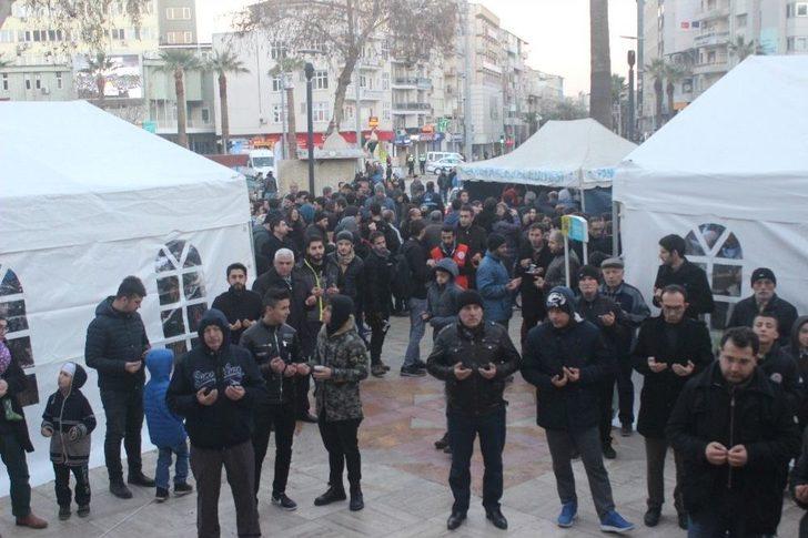 Sarıkamış Harekatı’nı Dev Türk Bayrağı Taşıyarak Andılar G4